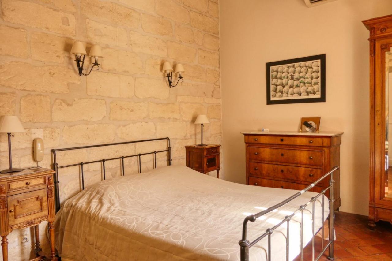 Au Saint Roch - Hôtel et Jardin Avignon Exterior foto