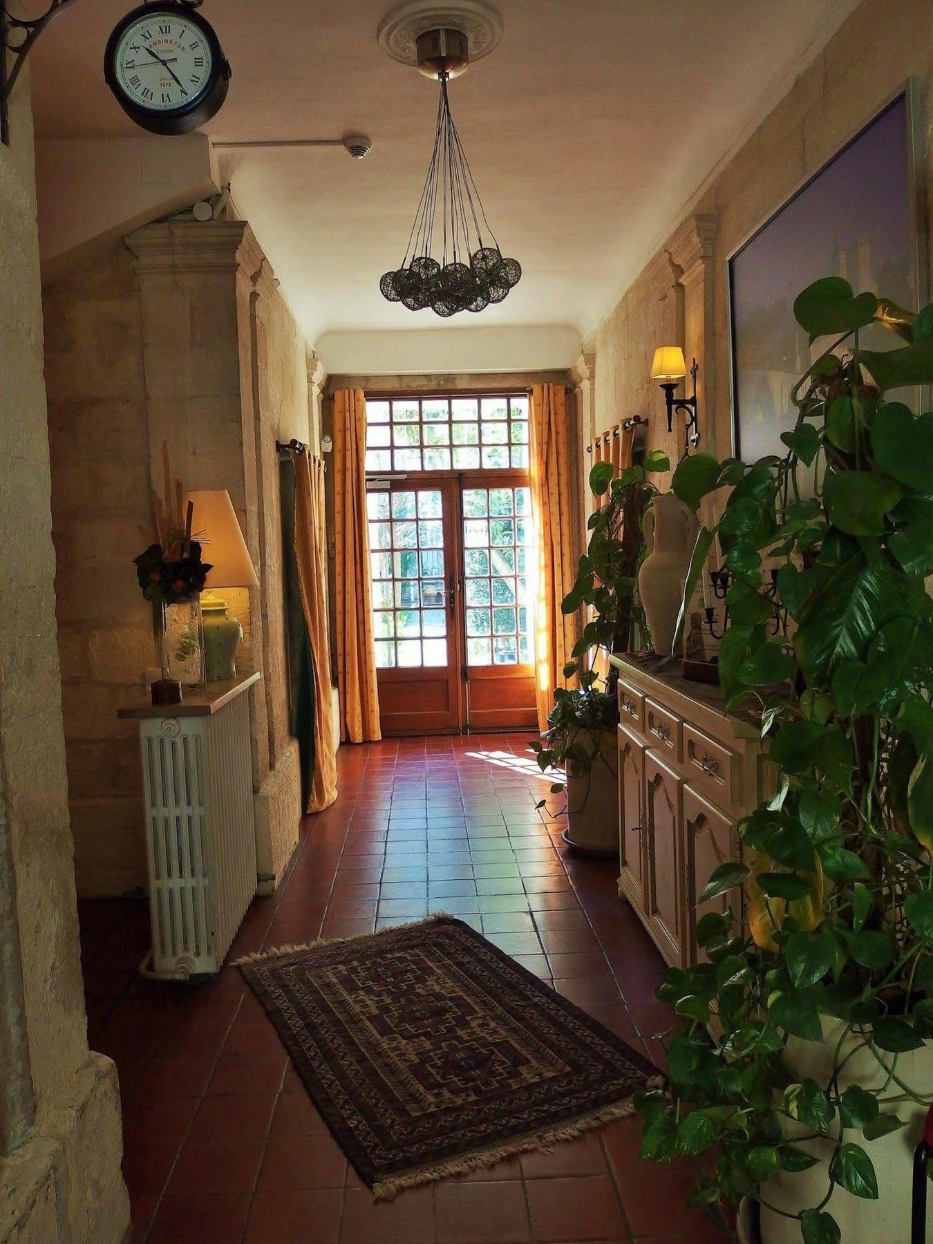 Au Saint Roch - Hôtel et Jardin Avignon Exterior foto